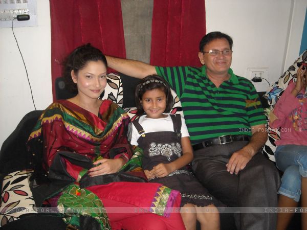 232106-ankita-lokhande-with-her-dad - Ankita Lokhande