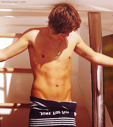 __; Mai exact? ;;) ++ UITE CE FRUMOS E AICI :3