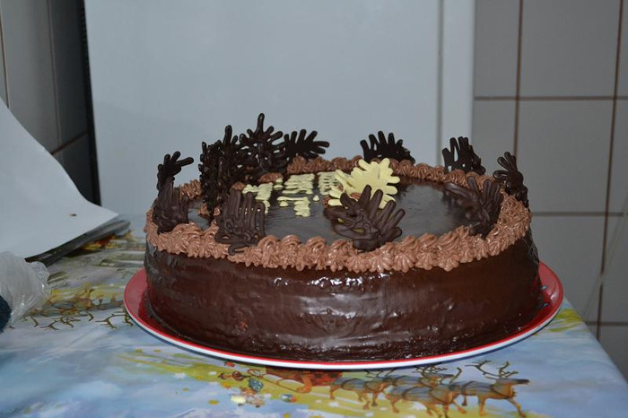 tort; ciocolata neagra

