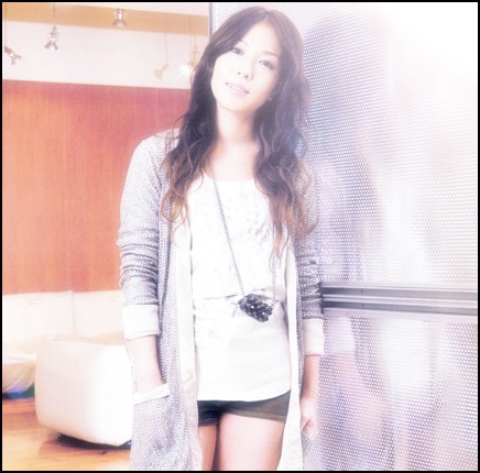 `Asa :P Sigur [se ridica] Hai :P [pleaca sus]