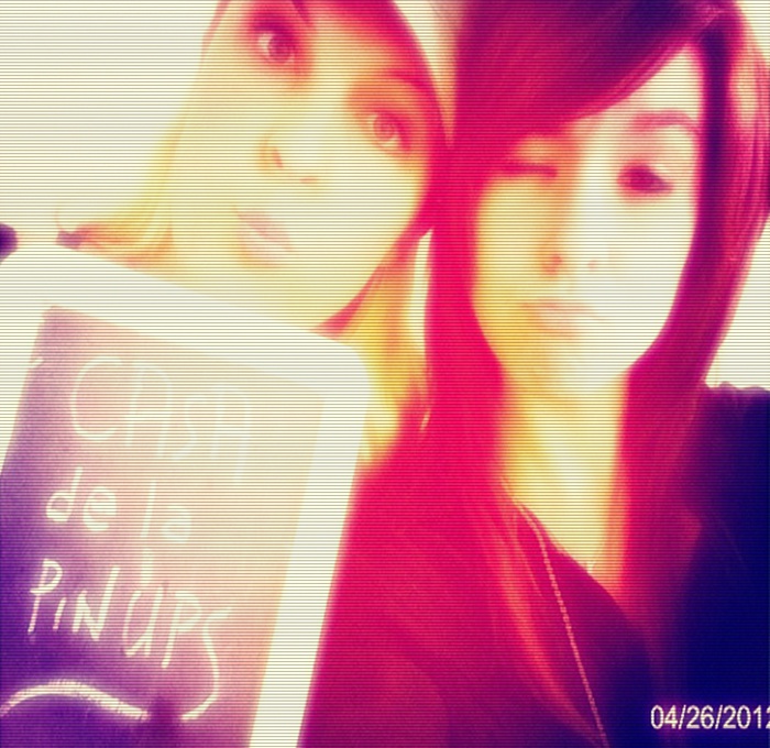 ». lou. . chiar a plecat. O.O ?. + AW ;-<. - click - - just THE - 1st EPISODE - O01