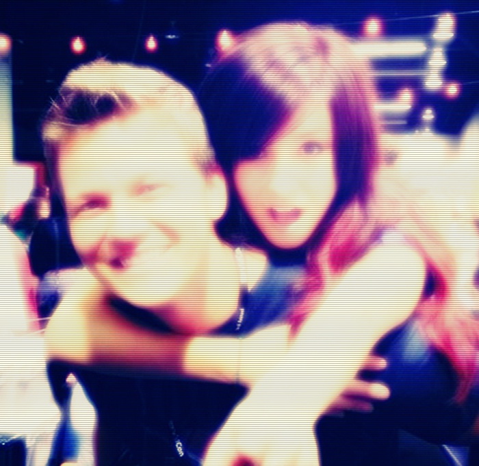 ». NU CRED.. pot. sa te chem KATTIEH ?. [ stef. ; ^ ii arunca. niste apa pe fata. ^ uite xD [ annieh