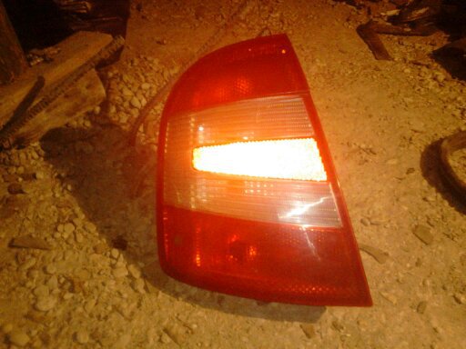 Picture 096; stop stanga skoda felicia 50 ron
