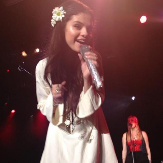 selena-gomez-unie-4 - Stirea 34