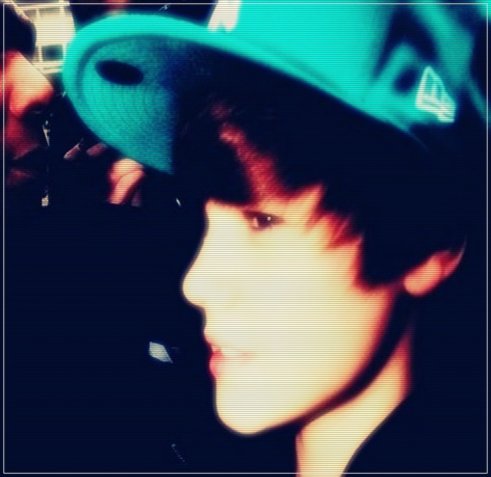 → ; ∞. DE CE, FĂ ?. × bii ×