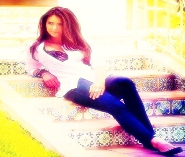 → ; ∞. băck ;o3. eram. în folderul cu nina. şi lenea.. (;L - just THE - 2nd EPISODE - O02