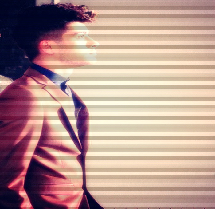 → ; ∞. hâh. . ( apare. în spatele ei. şi-o îmbrăţişează. ) I didn-t. forget ya. ;3 × emms. ; - just THE - 2nd EPISODE - O02