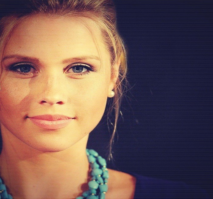 __. Tu ești o parte din my heart ; ști asta , nu ;;)? -CLICK; *se pune cu capul pe pieptul lui*
