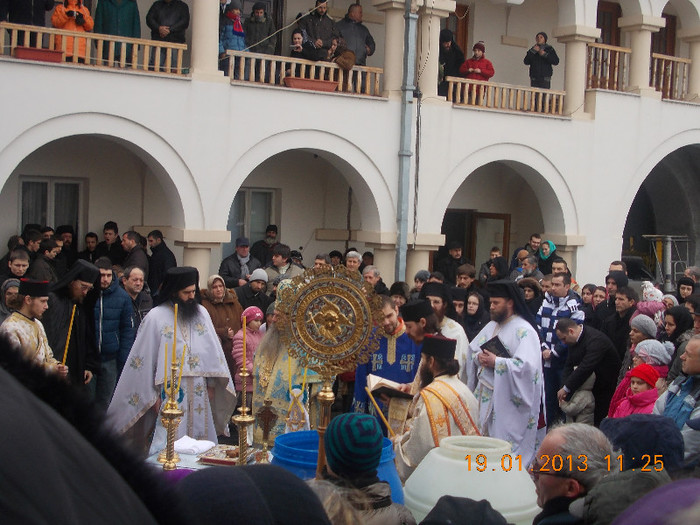 DSCN6209_1689 - Boboteaza pe stil vechi