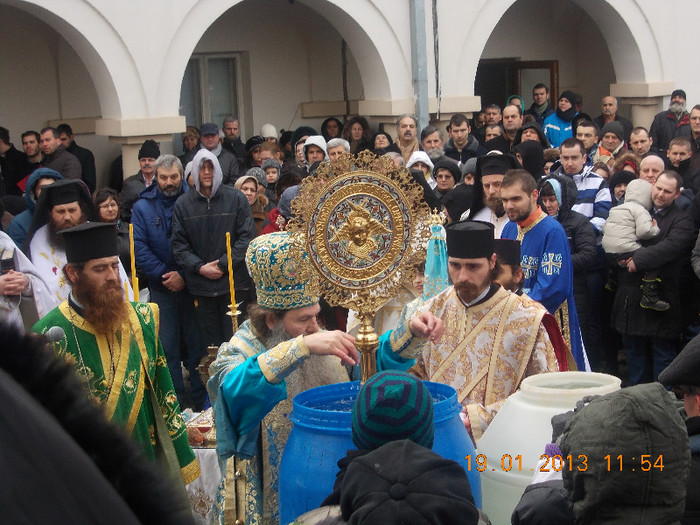 DSCN6228_1708 - Boboteaza pe stil vechi