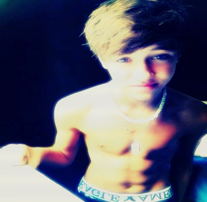 → ; ∞. non è vero ;|. ASTA. . nu e adevarat -_- ;o3. [ mento. ;