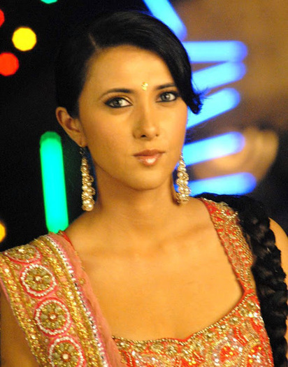 Shakshi-Sivanand-Stills (7)