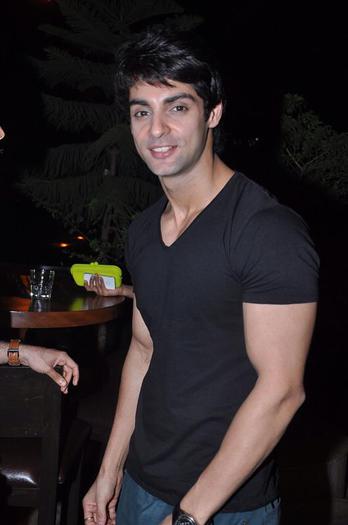 578437_10151243485147879_338180185_n - Karan Wahi