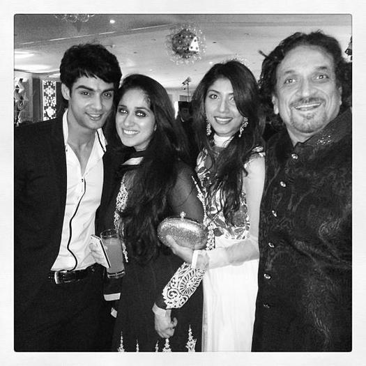 76300_441985489207590_38147049_n - Karan Wahi