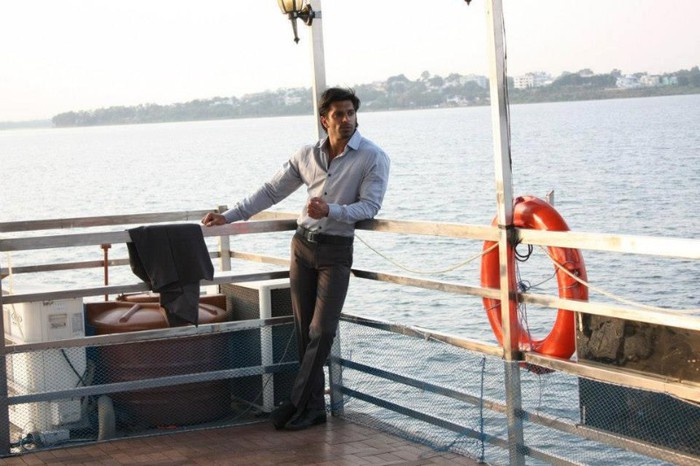 6617_284739358316280_1328769164_n - Karan Singh Grover