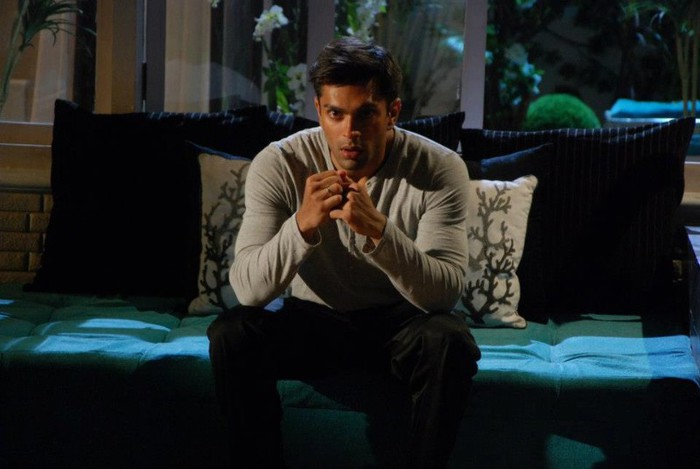 580604_285271391596410_1805145792_n - Karan Singh Grover