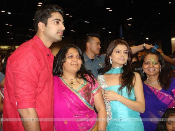 150555-rubina-dilaik-and-avinash-sachdev-in-usa