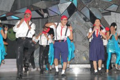 316664_280751641966387_623716106_n