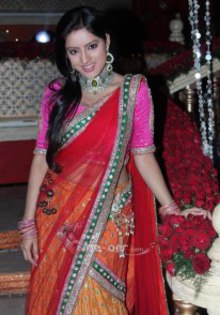 394891_270633976397904_754785207_n