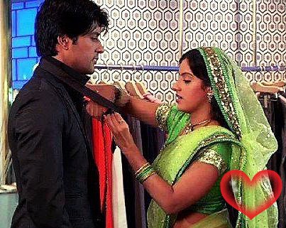 734916_265512903576678_334894052_n - Diya Aur Baati Hum_Destine implinite