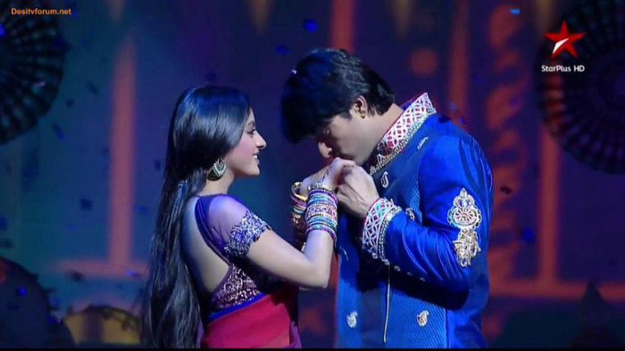 299058_267547426706559_1740711699_n - Diya Aur Baati Hum_Destine implinite