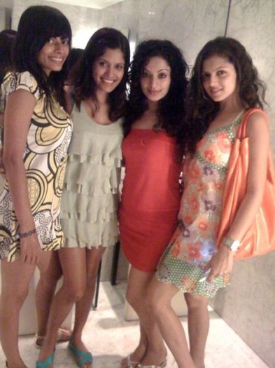 61126_141625399215971_100001055364846_222801_4325400_n - Sunaina Gulia