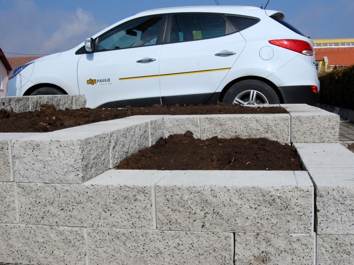 800x600_blocuri_de_zid_din_beton_14284 - amenajeaza-ti singur casa si gradina