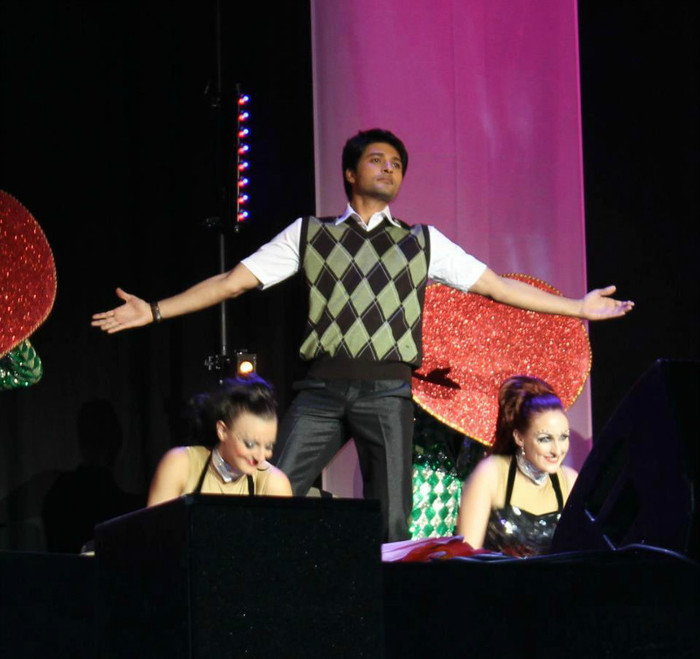 226789_269703929824242_557779943_n