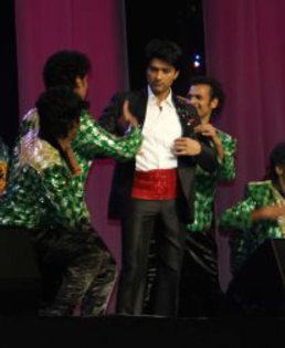 409753_269703636490938_1317530321_n