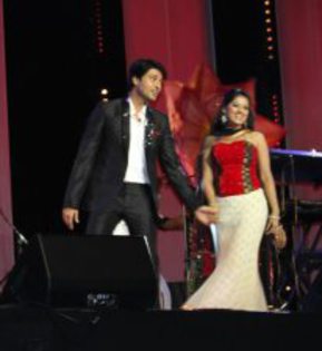 63718_269704553157513_1349622442_n - anas rashid si deepika singh