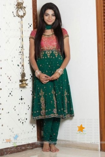 156738-tanvi-thakkar