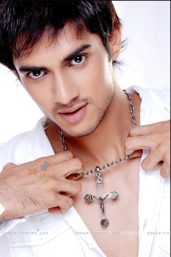 38495-vishal-gandhi