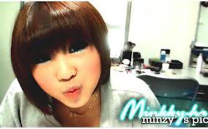 pic - Minzy-Gong Minji