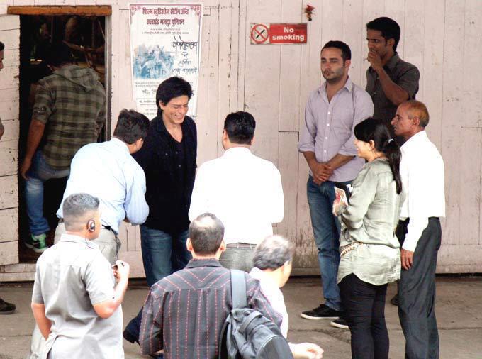  - Srk On the Sets Of ChennaI express