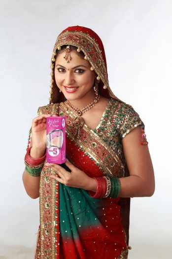 424541_521310661222700_595329913_n - Hina Khan 2
