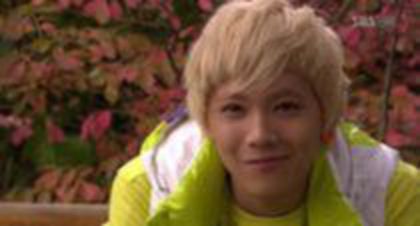 am sa vorbesc cu hyun bin  bine?