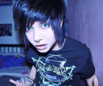 tumblr_mh6dxq9mgh1s3stt8o1_500_thumb - xo_Emo_xo