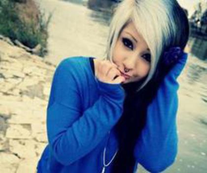 59906_581064138577540_1431422168_n_thumb - xo_Emo_xo