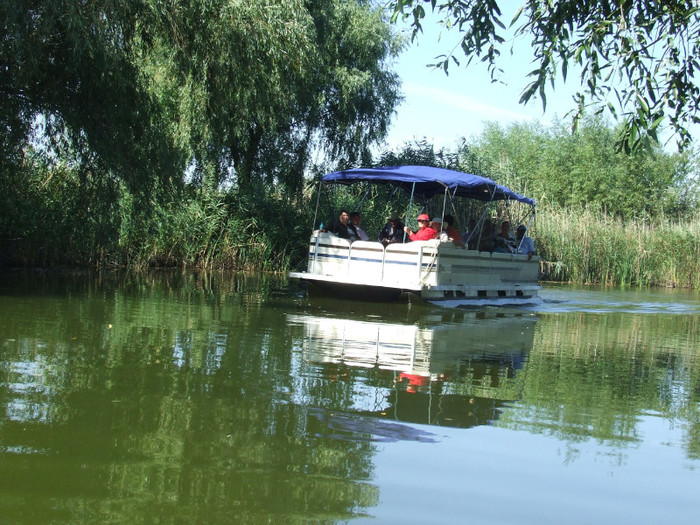 TURISTI LA CHERHANA - IN DELTA LA SULINA