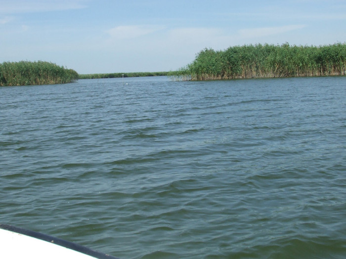 LACUL ROSU - IN DELTA LA SULINA