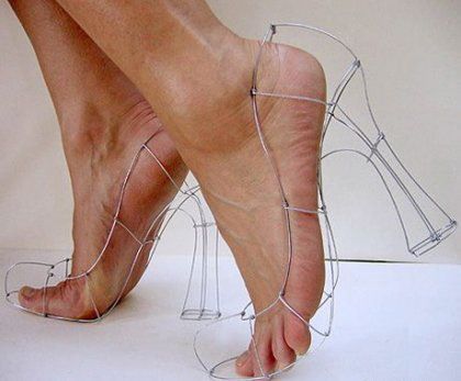 cei-mai-ciudati-pantofi-din-lume-ai-purta-asa-ceva-galerie-foto_12 - Pantofi  cu stil - AndraSmile