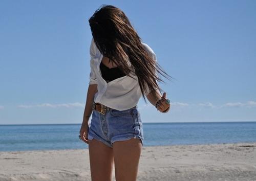 ; Ea nu se comporta ca restu, e tot ce ai visat.Ai o viata normal?O sa ti-o dea peste cap.
