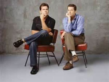 Doi barbati si jumatate