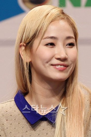 20120228_Yenny - Wonder girls