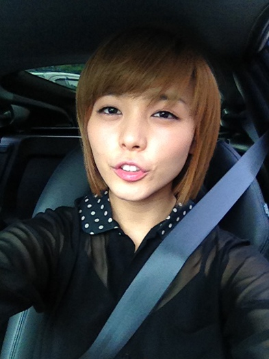 Wonder Girls Sunye and her car - Wonder girls