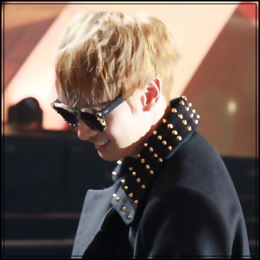 `:. N-am zis nimanui :)) Deci shh.. :P . :)).