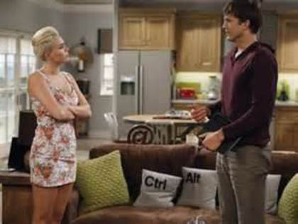 Doi barbati si jumatate