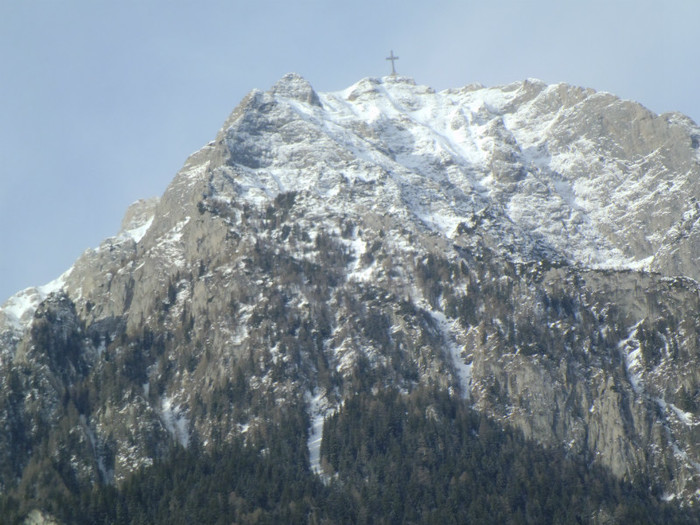 CRUCEA DE PE CARAIMAN