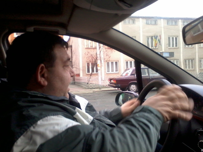 ...drag tovarăş şi pretin