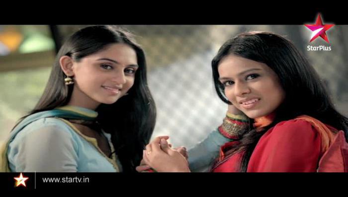 Nia Sharma and Krystle Dsouza (16)